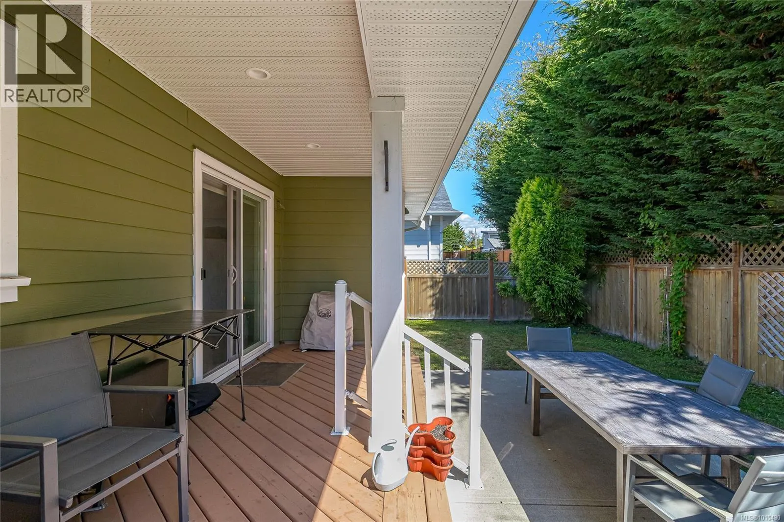 6885 Laura's Lane