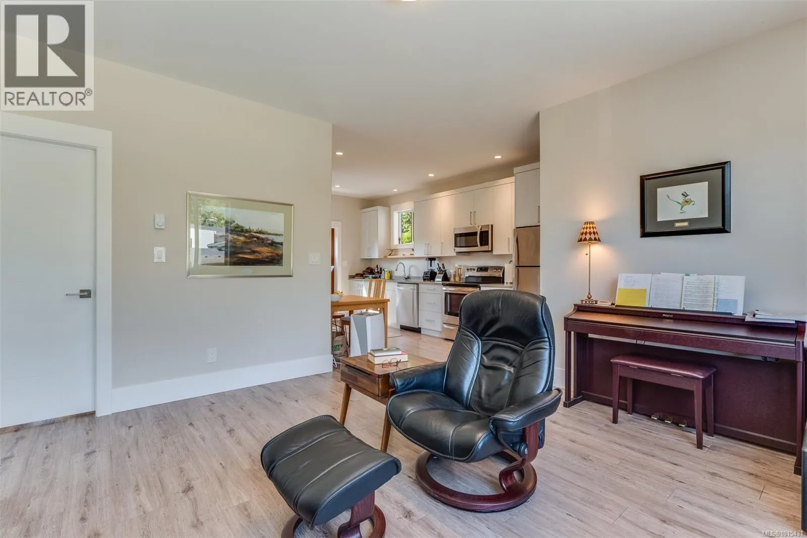 8660 Richland Pl