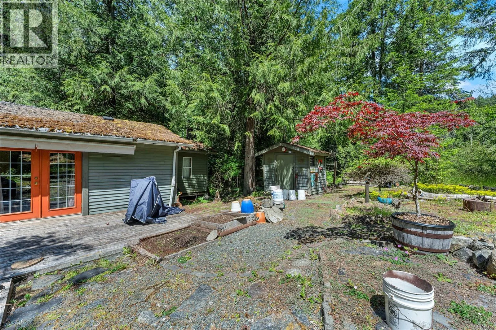1850 Lakewood Rd