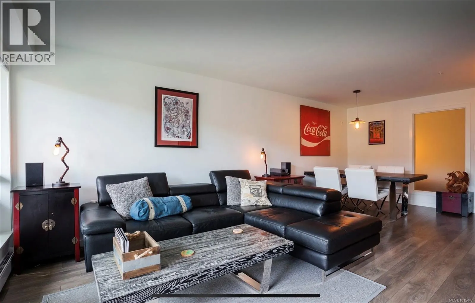212 528 Pandora Ave