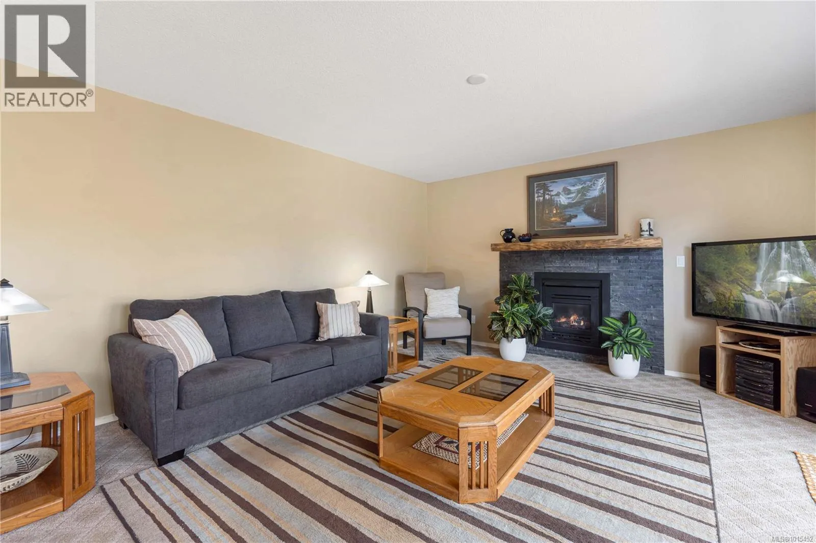6262 Azure Rd