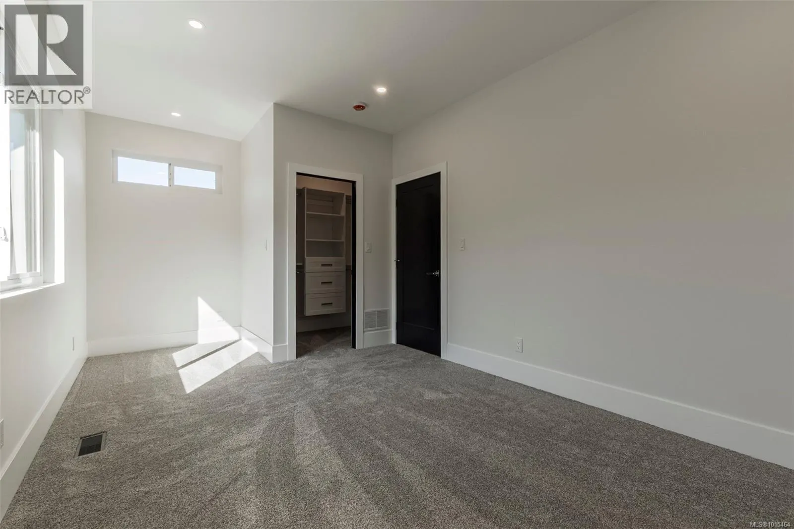 1272 Kingsview Rd