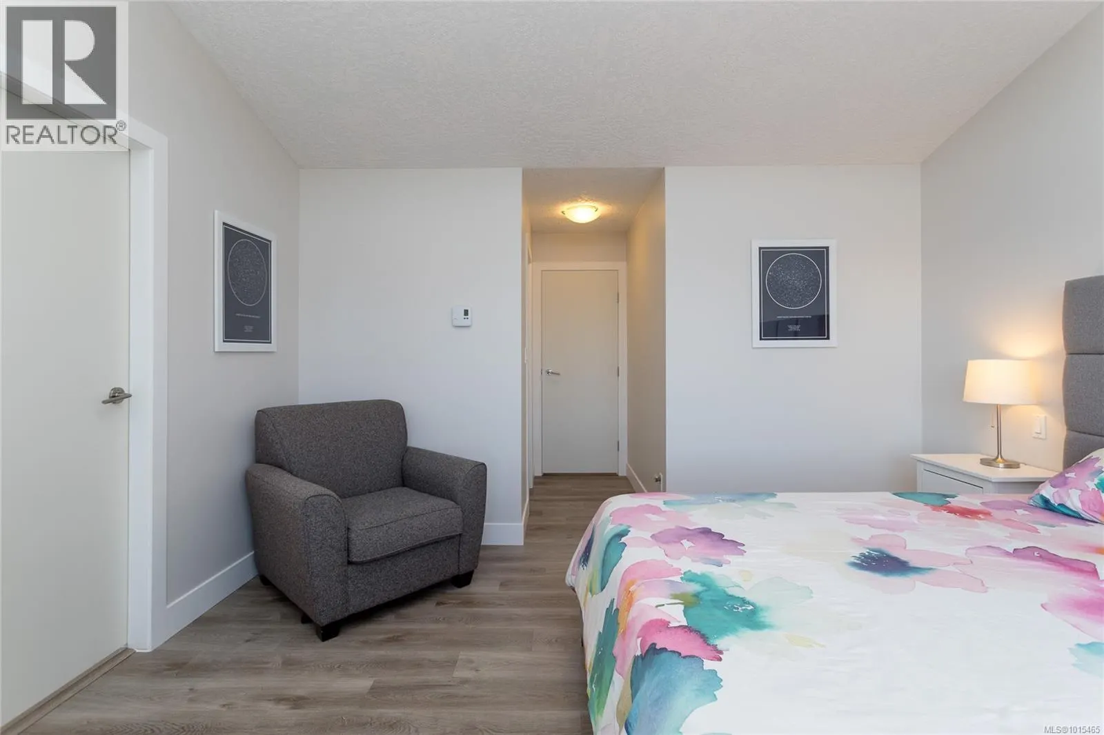 2121 Greenhill Rise