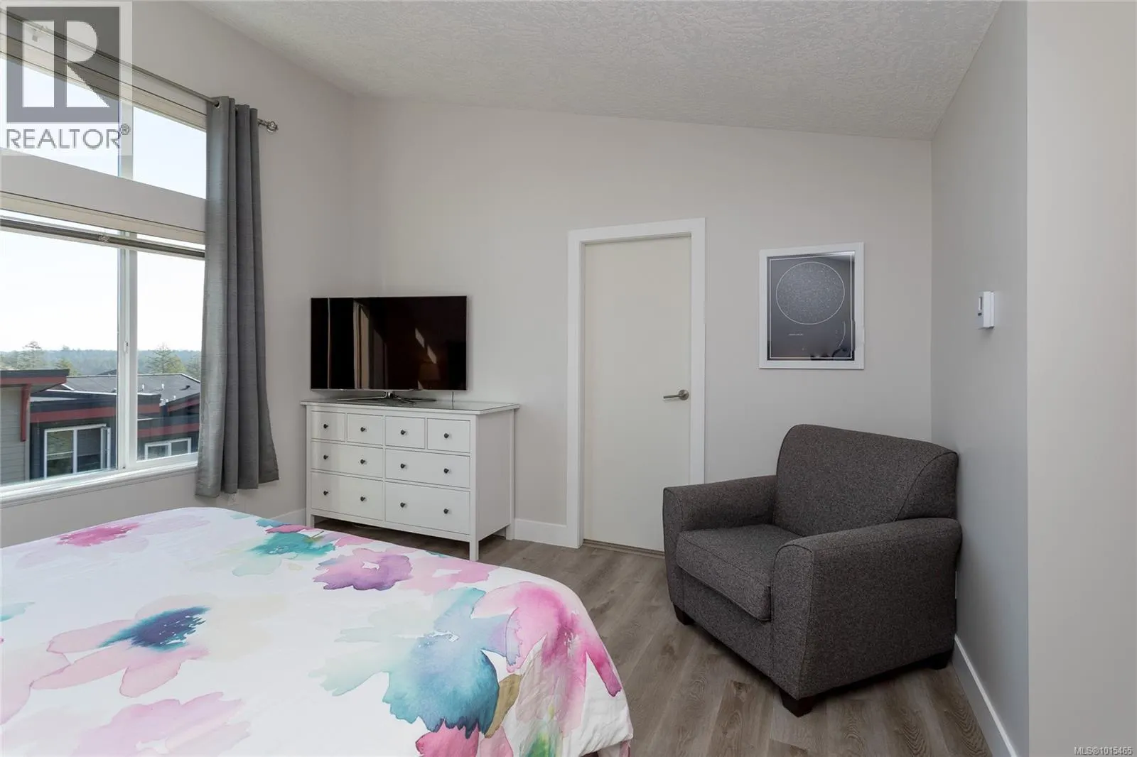 2121 Greenhill Rise