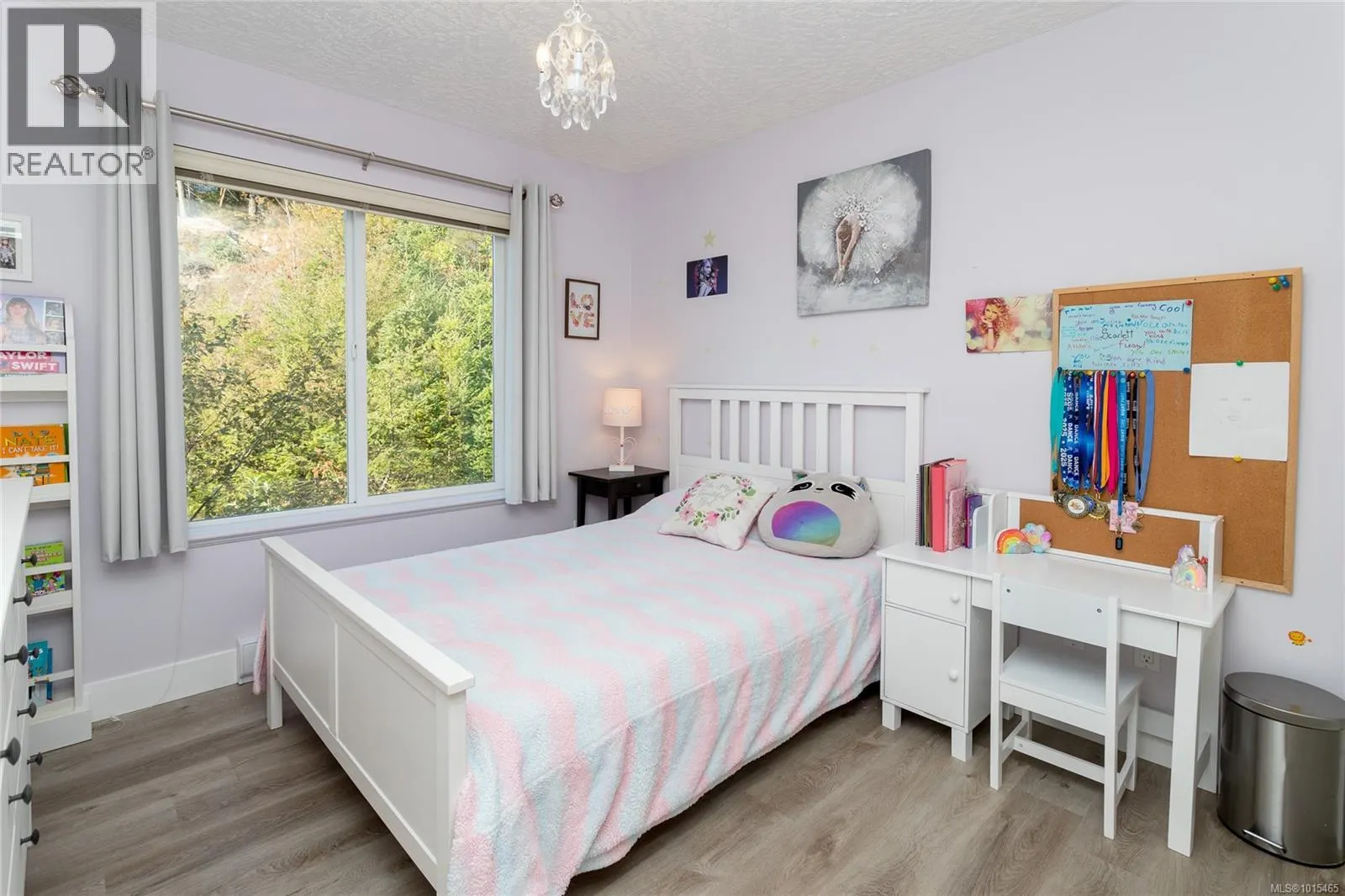 2121 Greenhill Rise