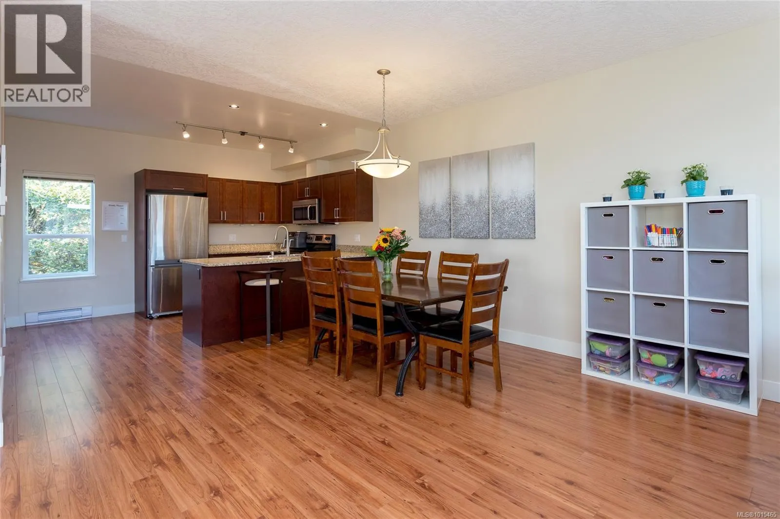 2121 Greenhill Rise