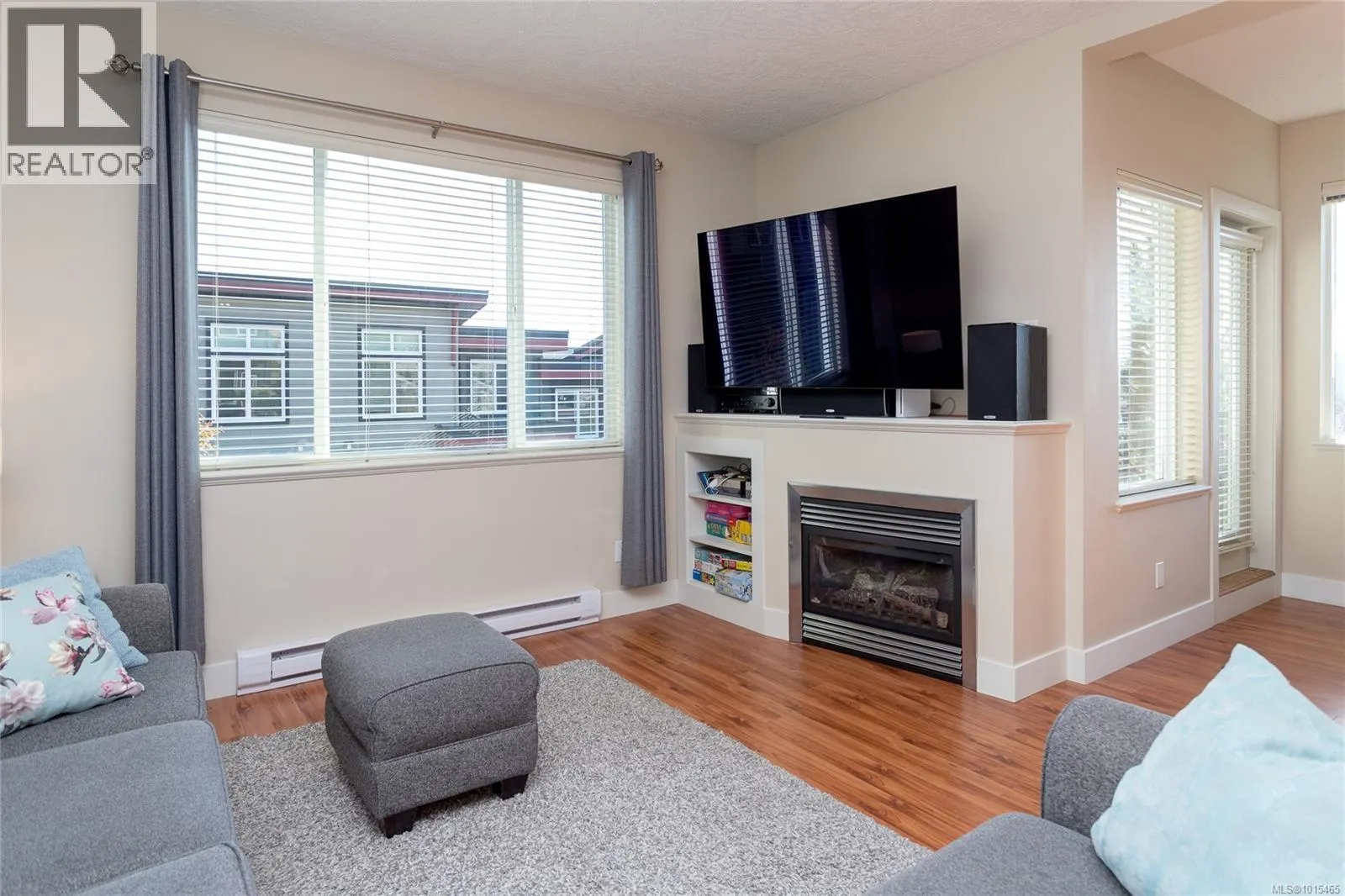 2121 Greenhill Rise