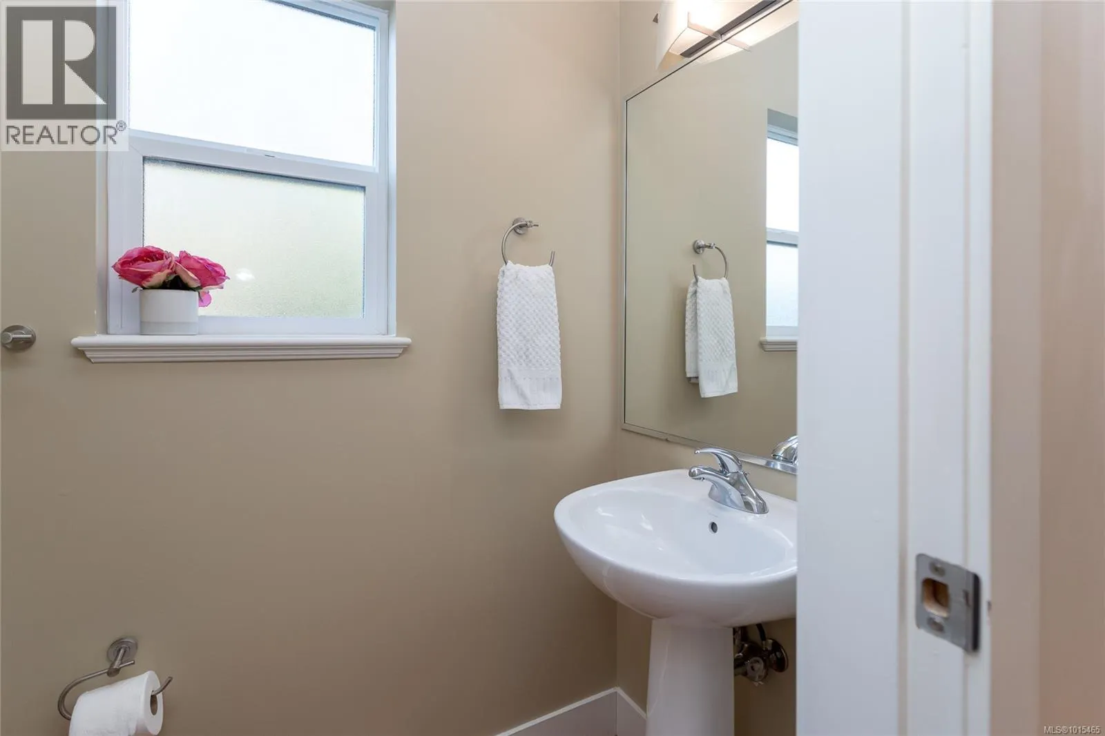 2121 Greenhill Rise