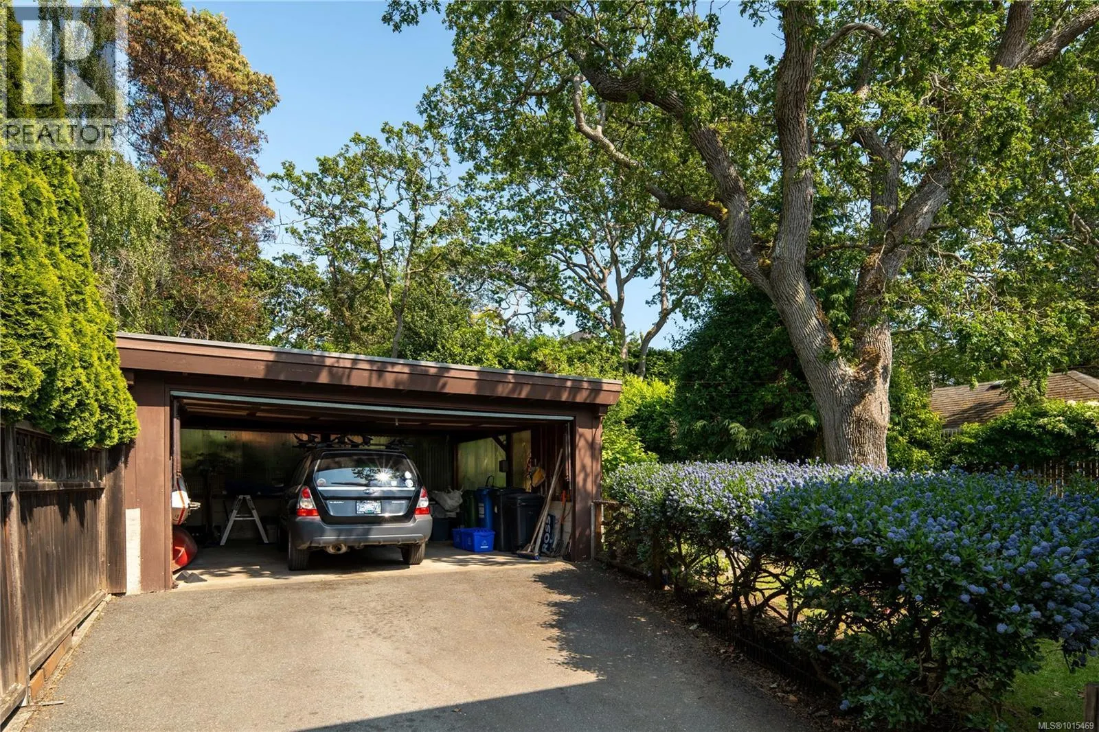645 Transit Rd