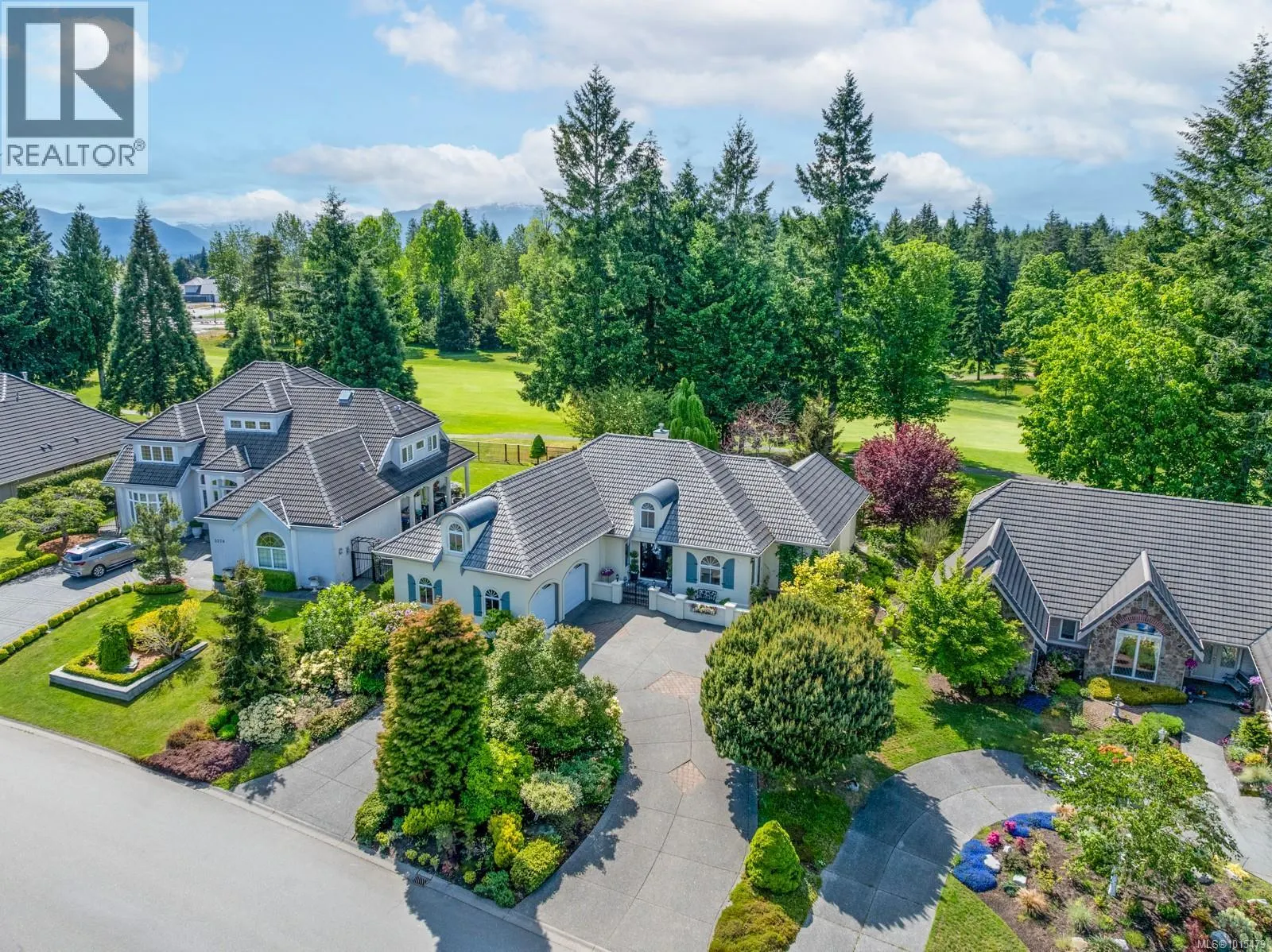 3274 Majestic Dr