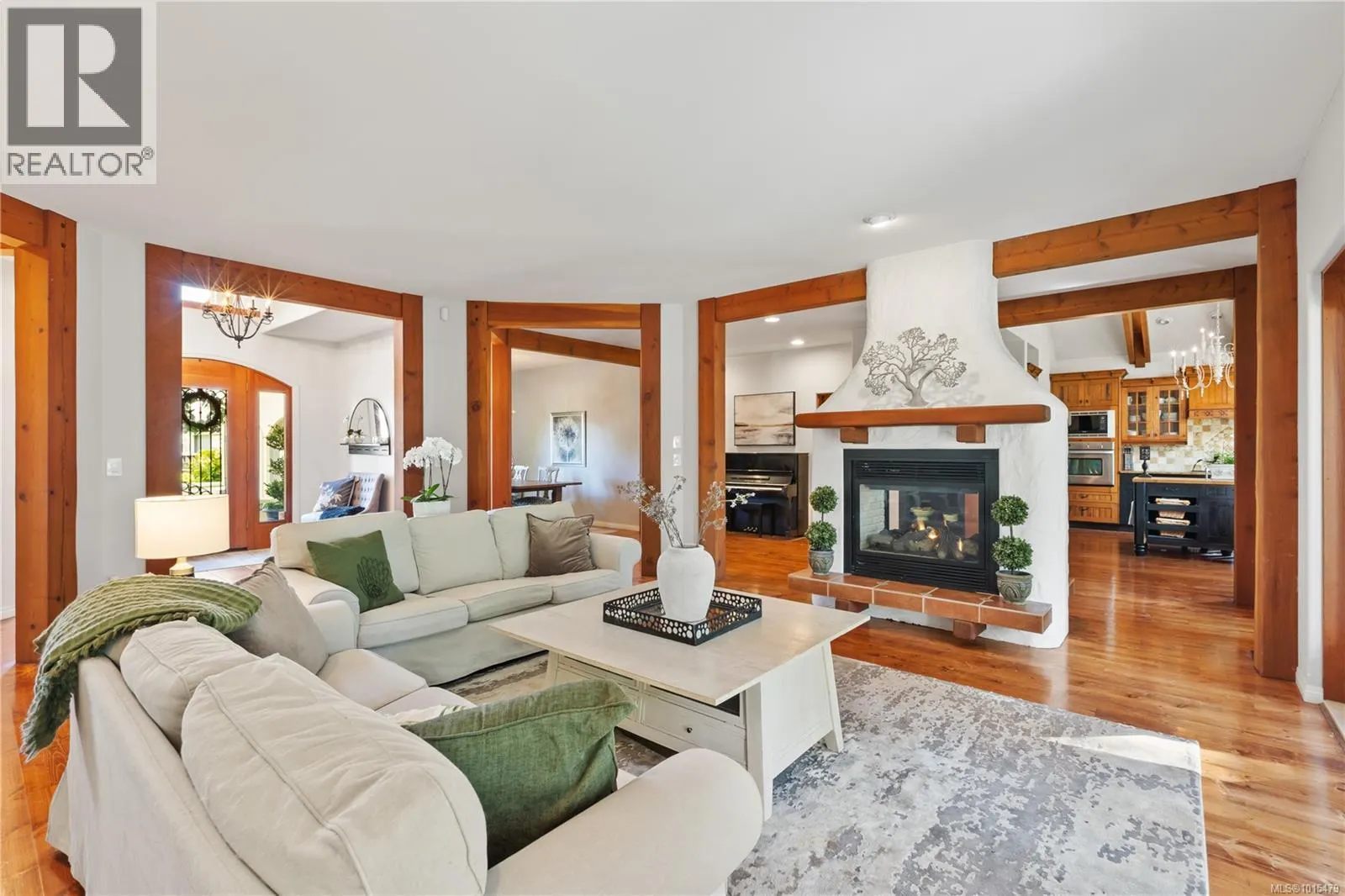 3274 Majestic Dr