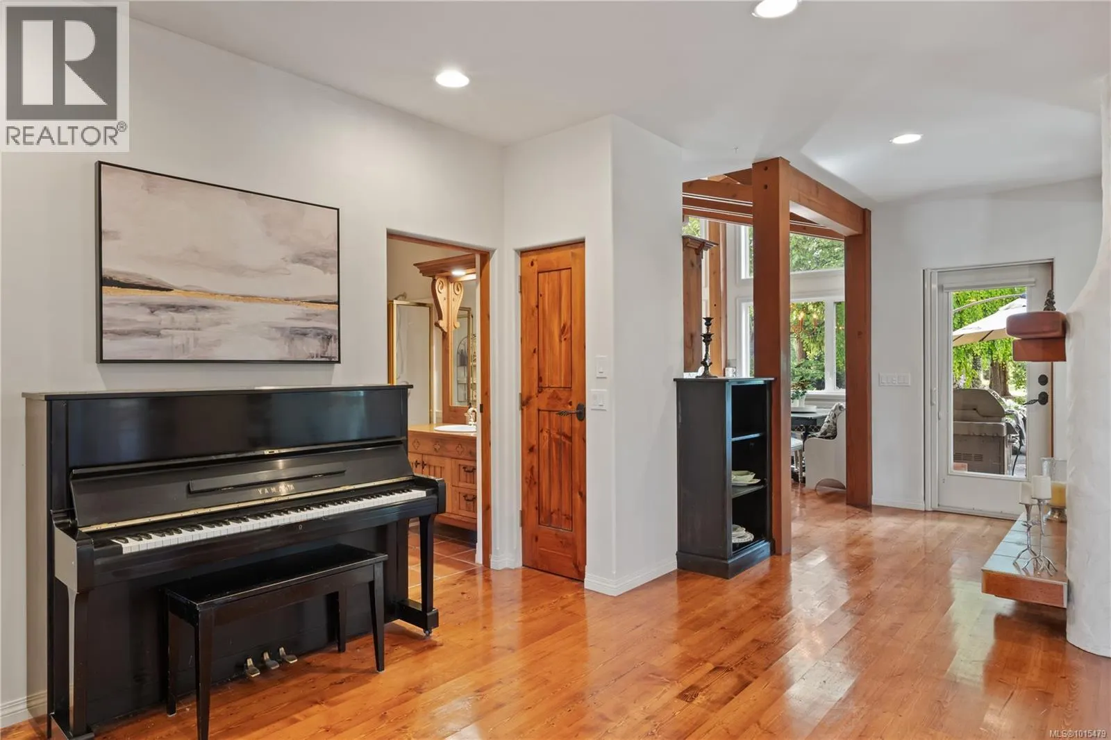 3274 Majestic Dr