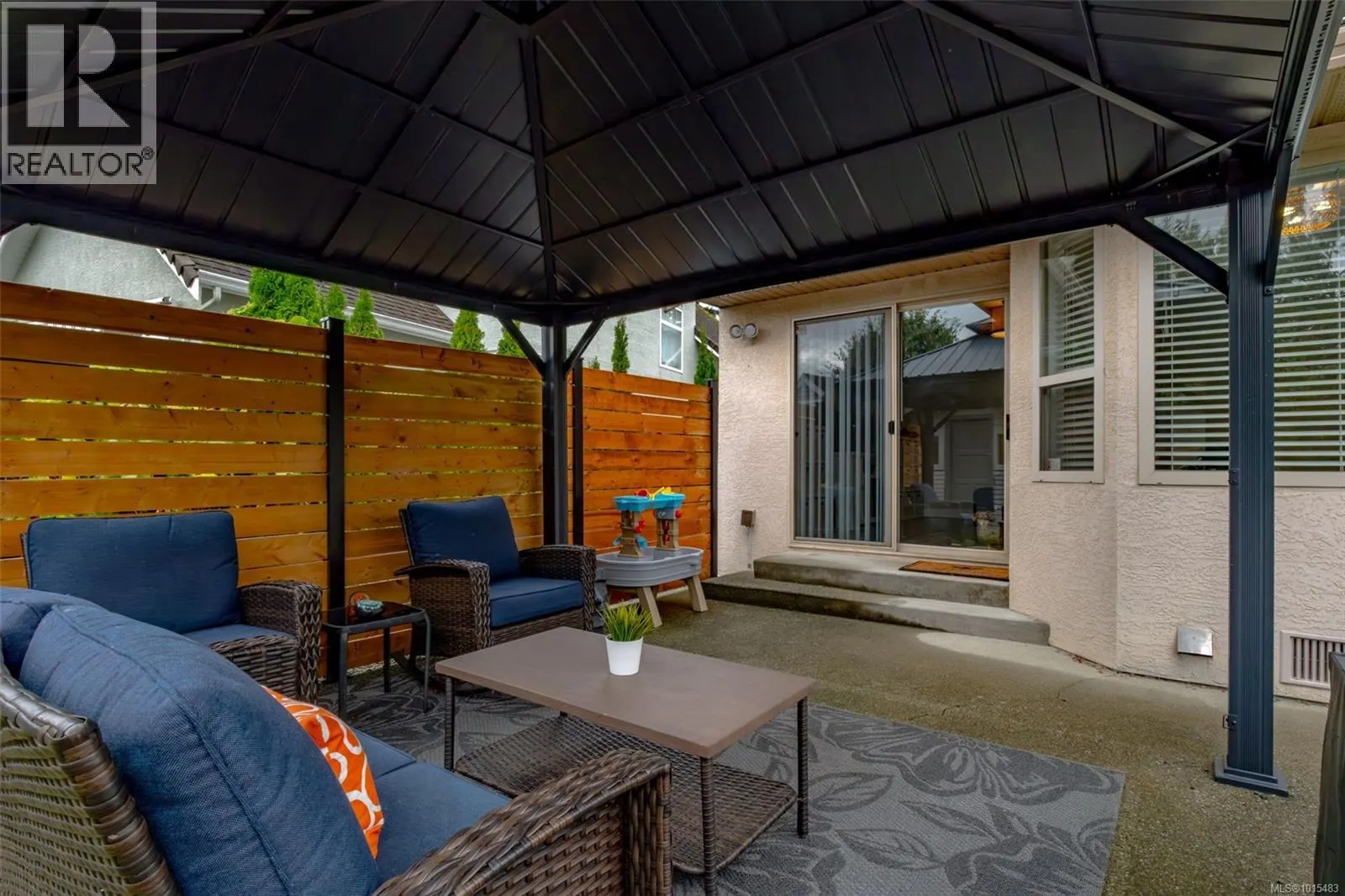 5939 Oliver Rd