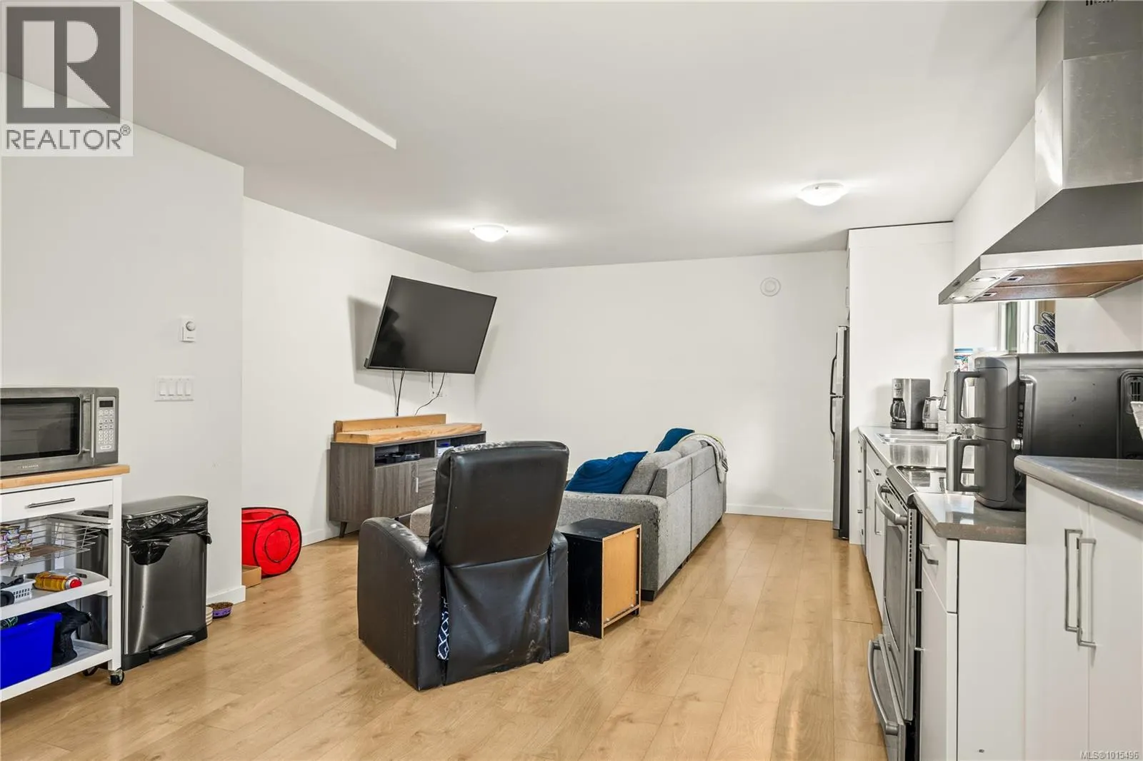 345 Howard Ave