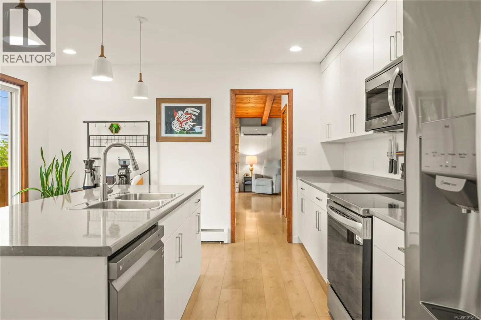 345 Howard Ave