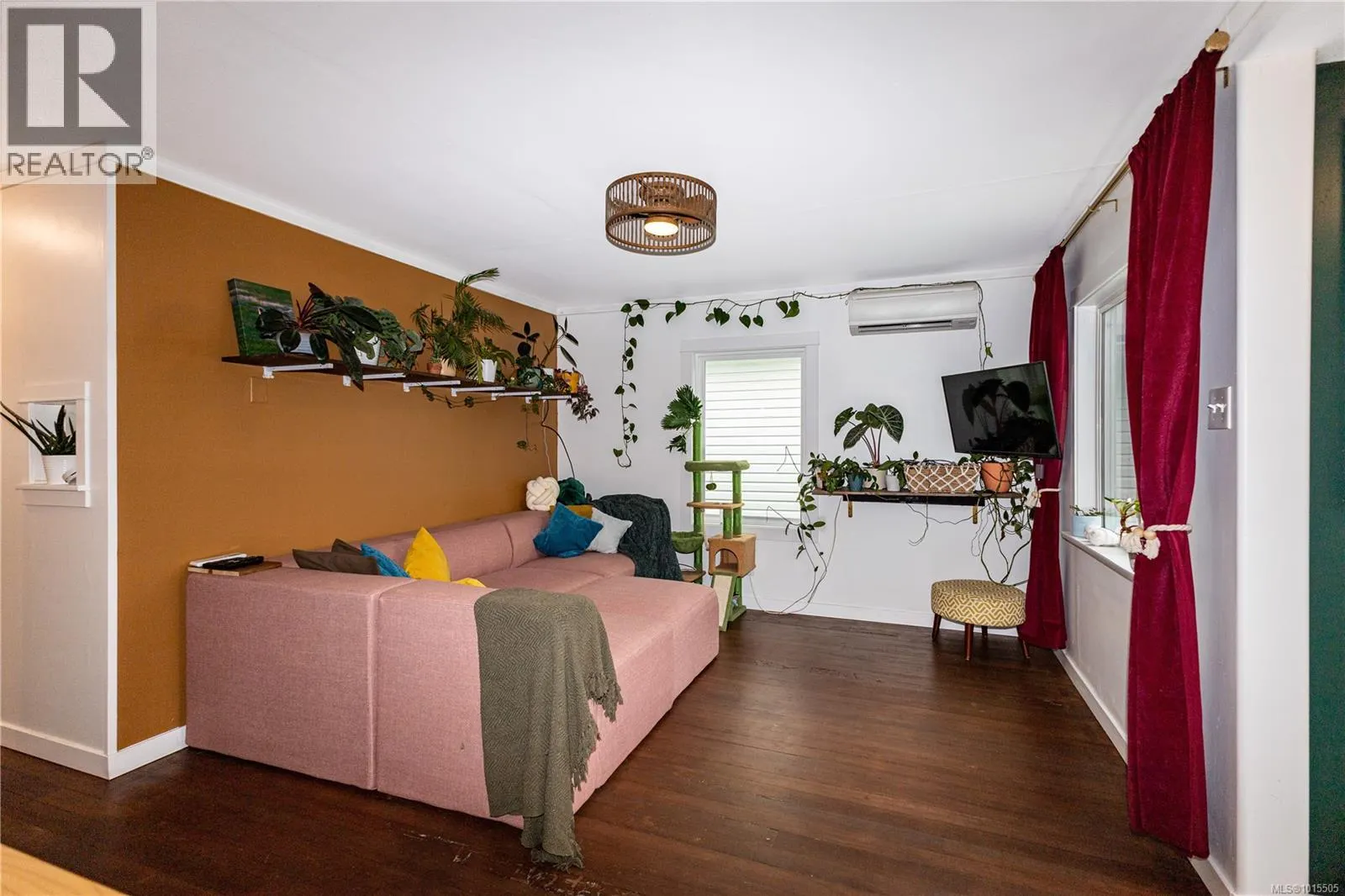126 Cliffe Ave