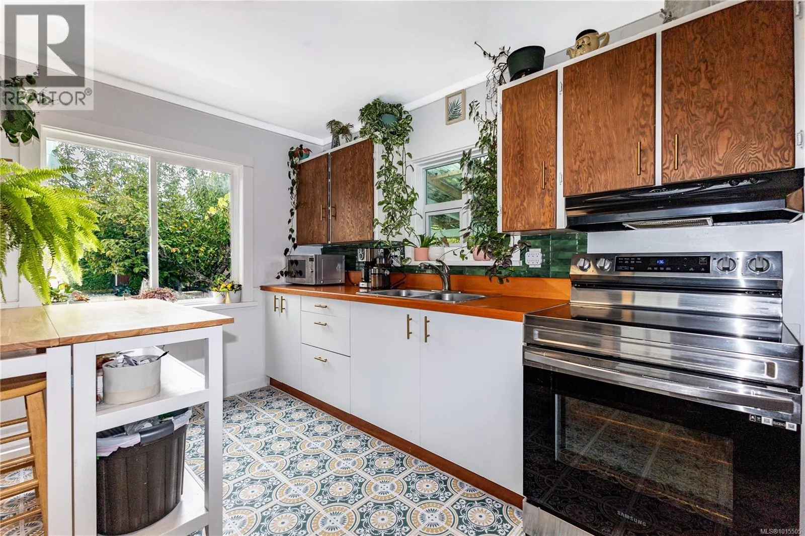 126 Cliffe Ave