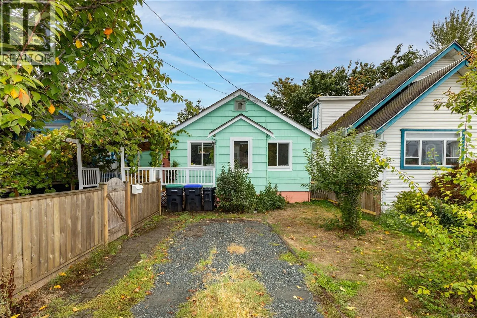 126 Cliffe Ave