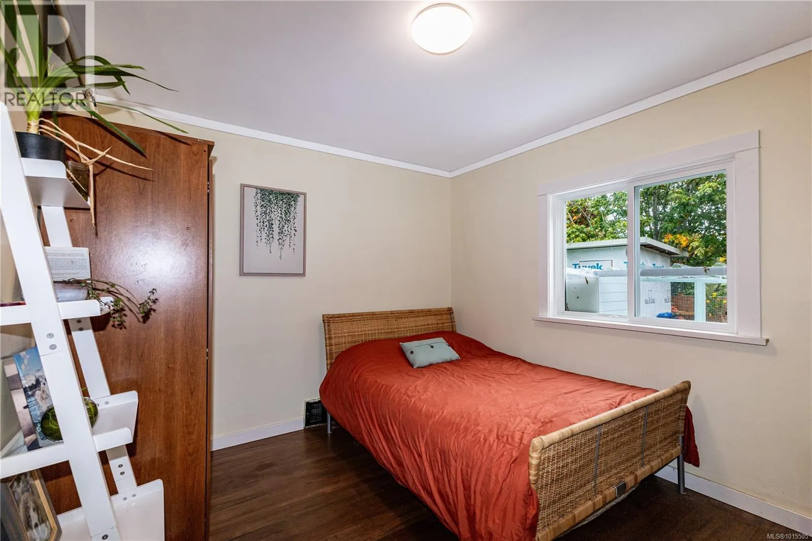 126 Cliffe Ave