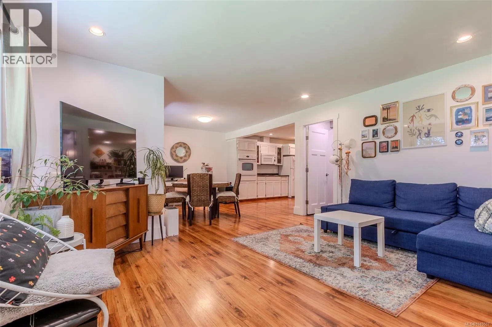 6888 Southview Terr