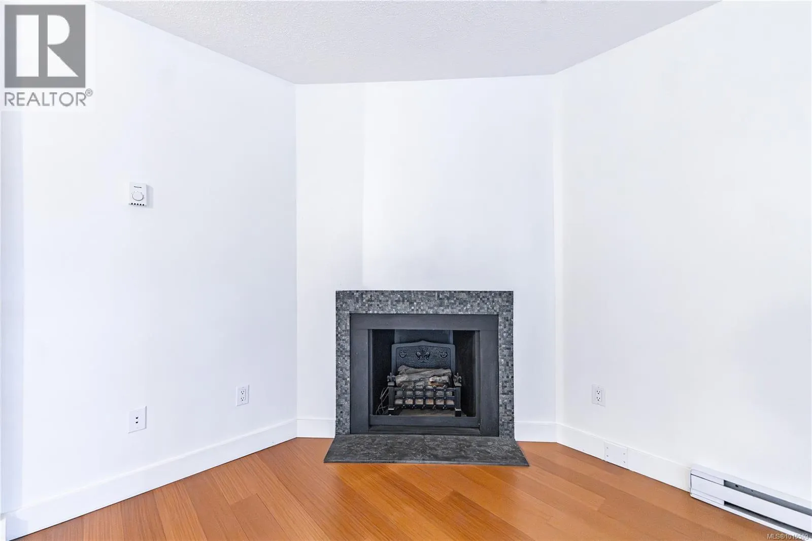12 444 Bruce Ave