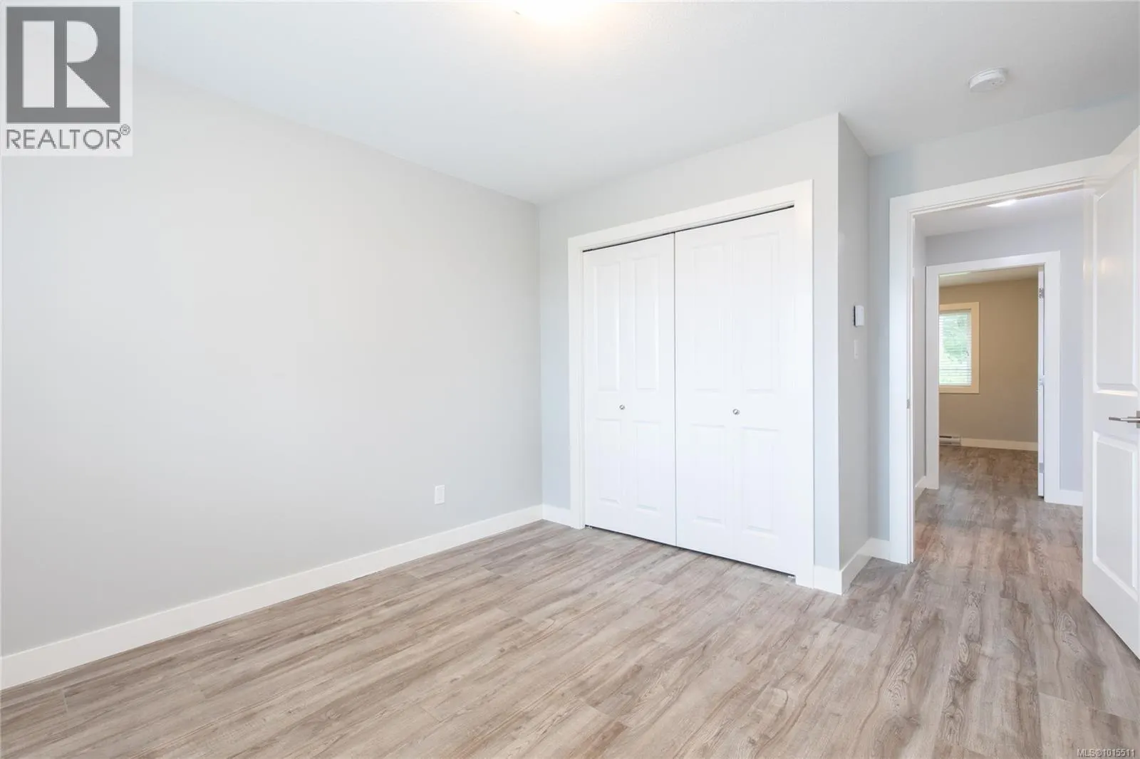 557 Lori Pl