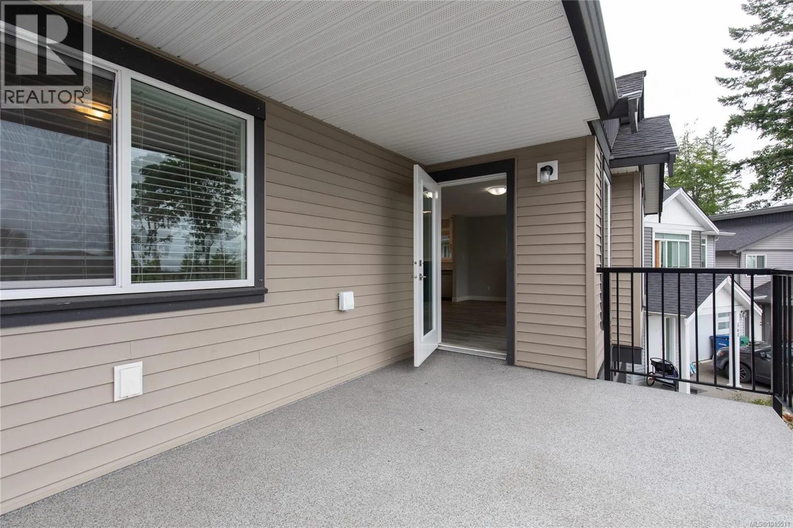557 Lori Pl