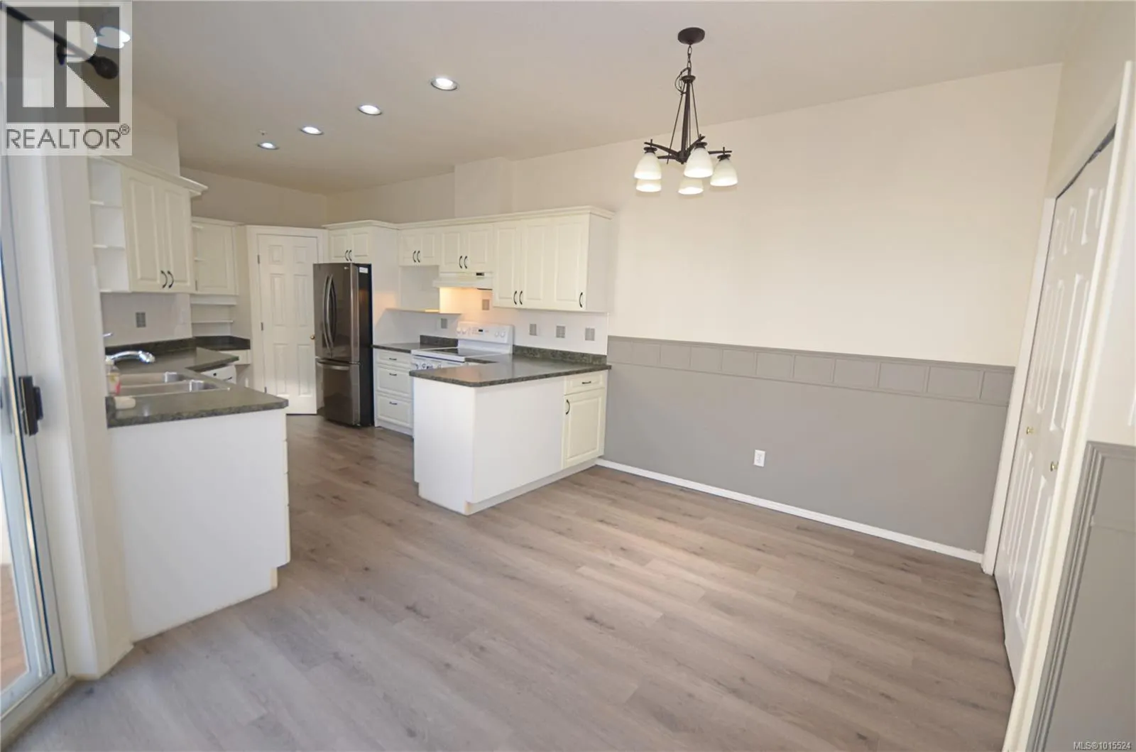 147 Ocean Walk Dr