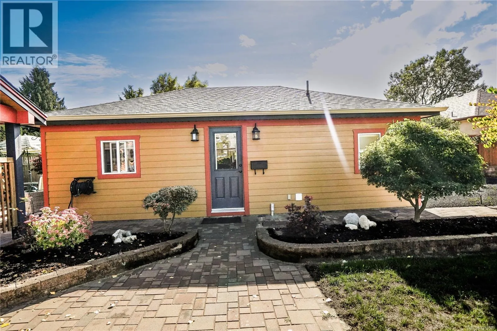 2617 Doncaster Dr