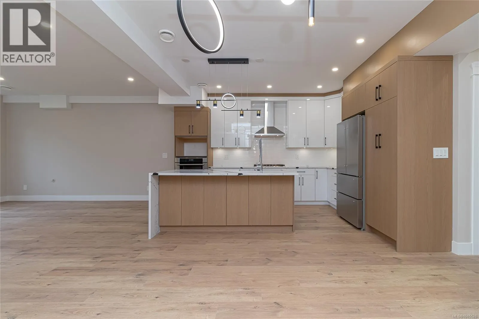 1383 Sandstone Lane