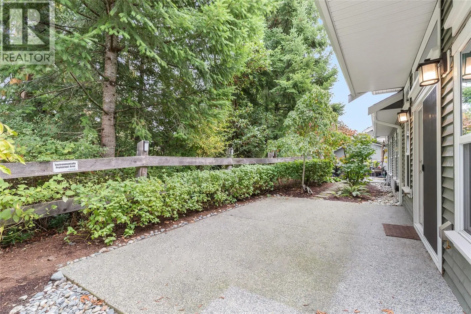 4132 Emerald Woods Pl