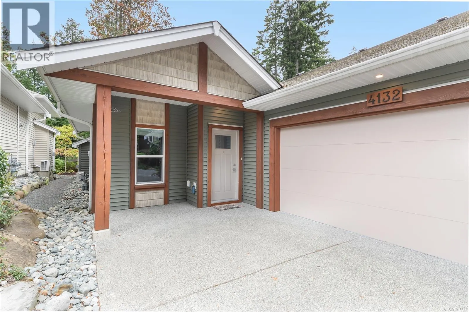 4132 Emerald Woods Pl