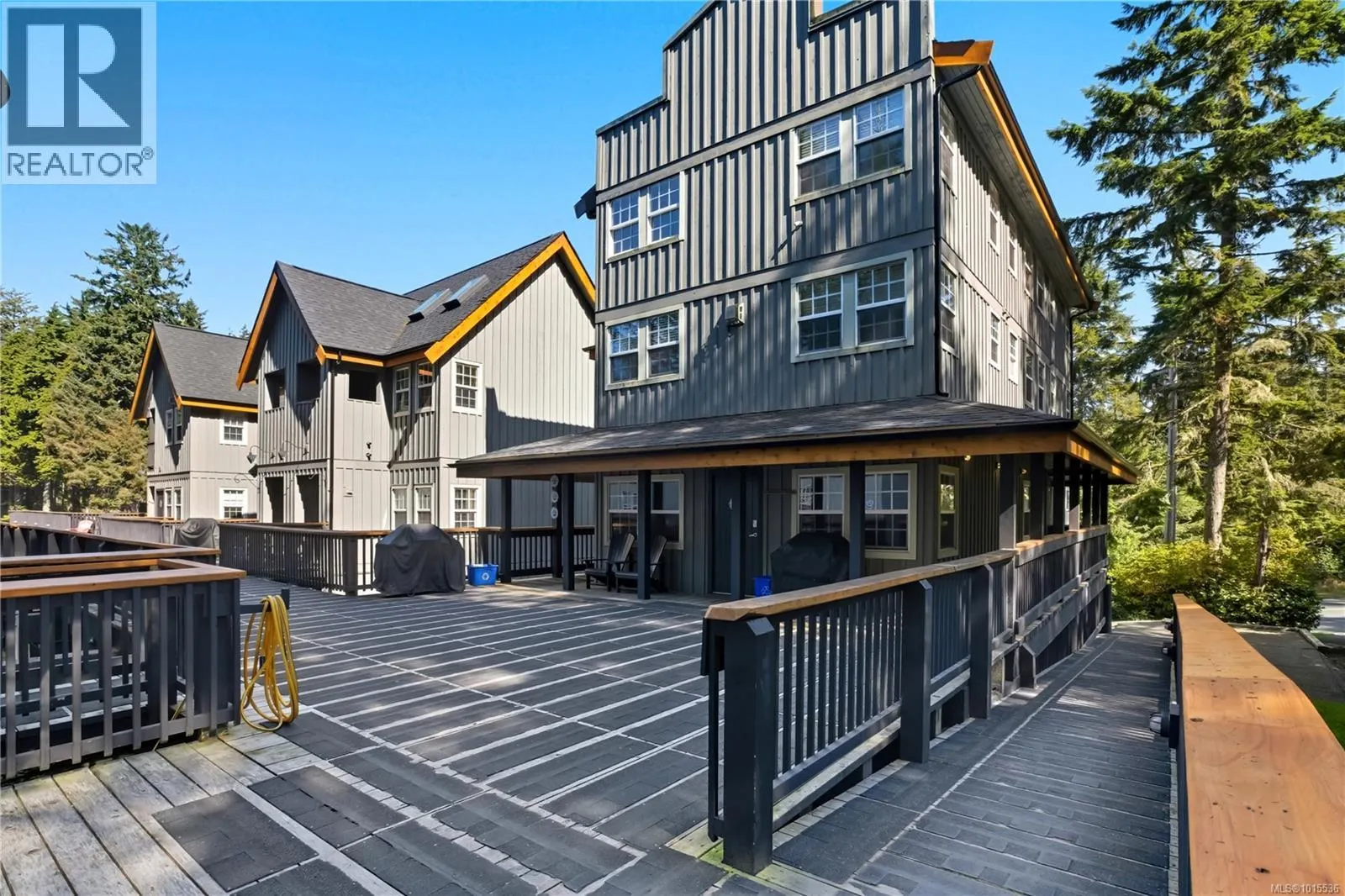 19 1002 Peninsula Rd