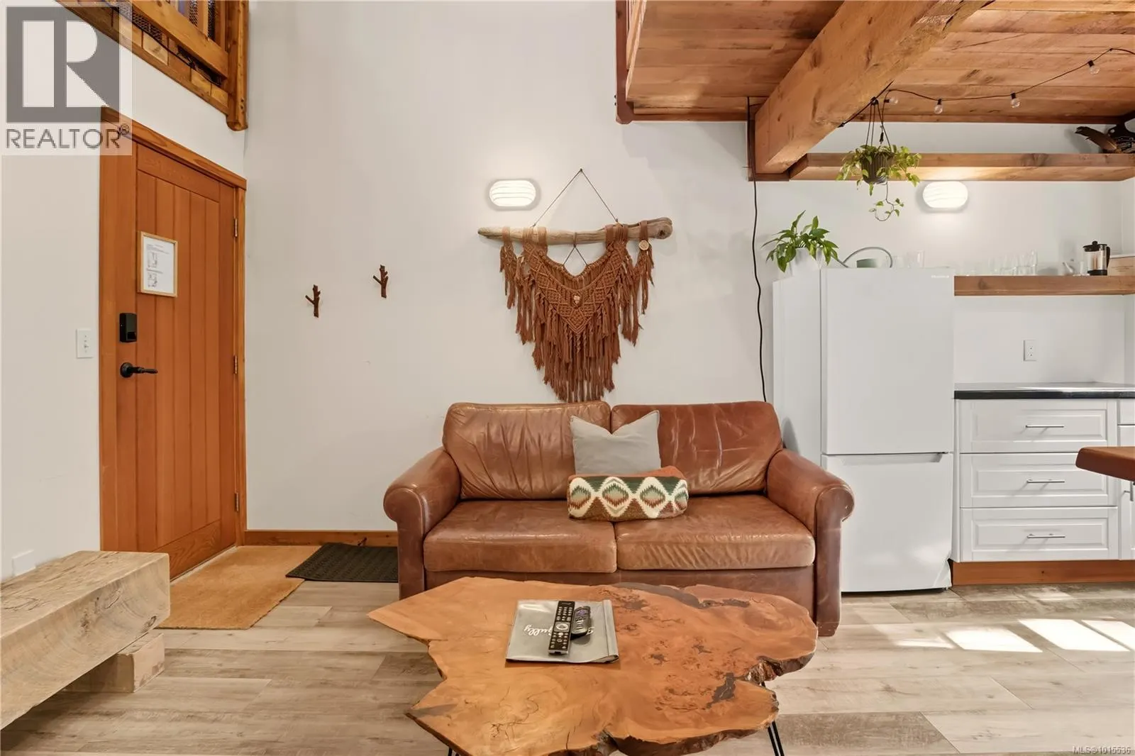 19 1002 Peninsula Rd