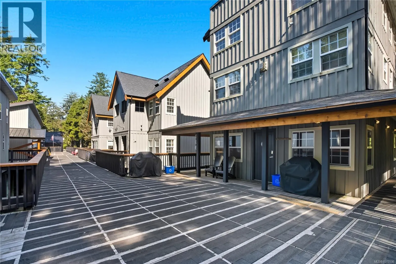 19 1002 Peninsula Rd
