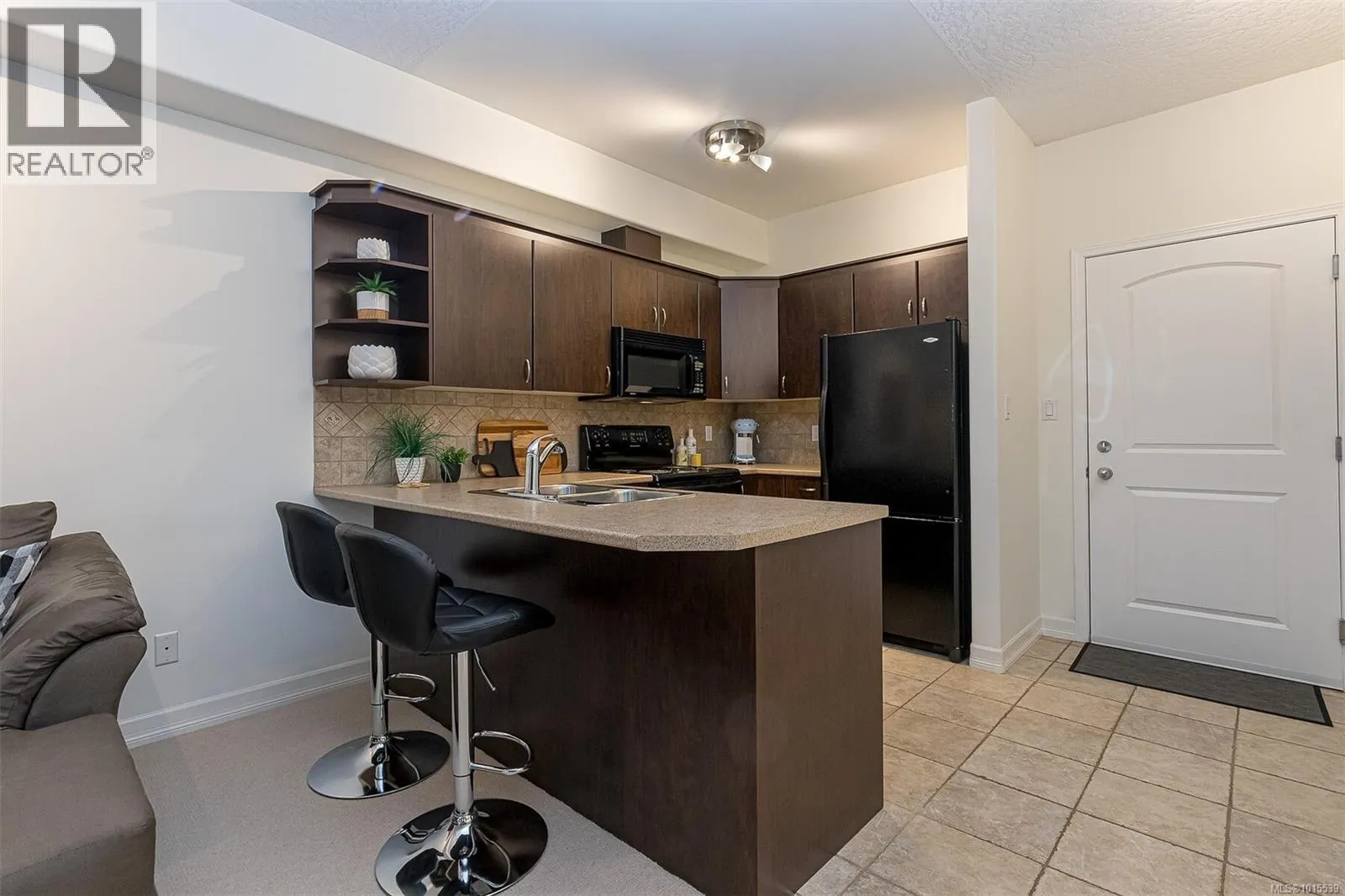 107 3915 Carey Rd