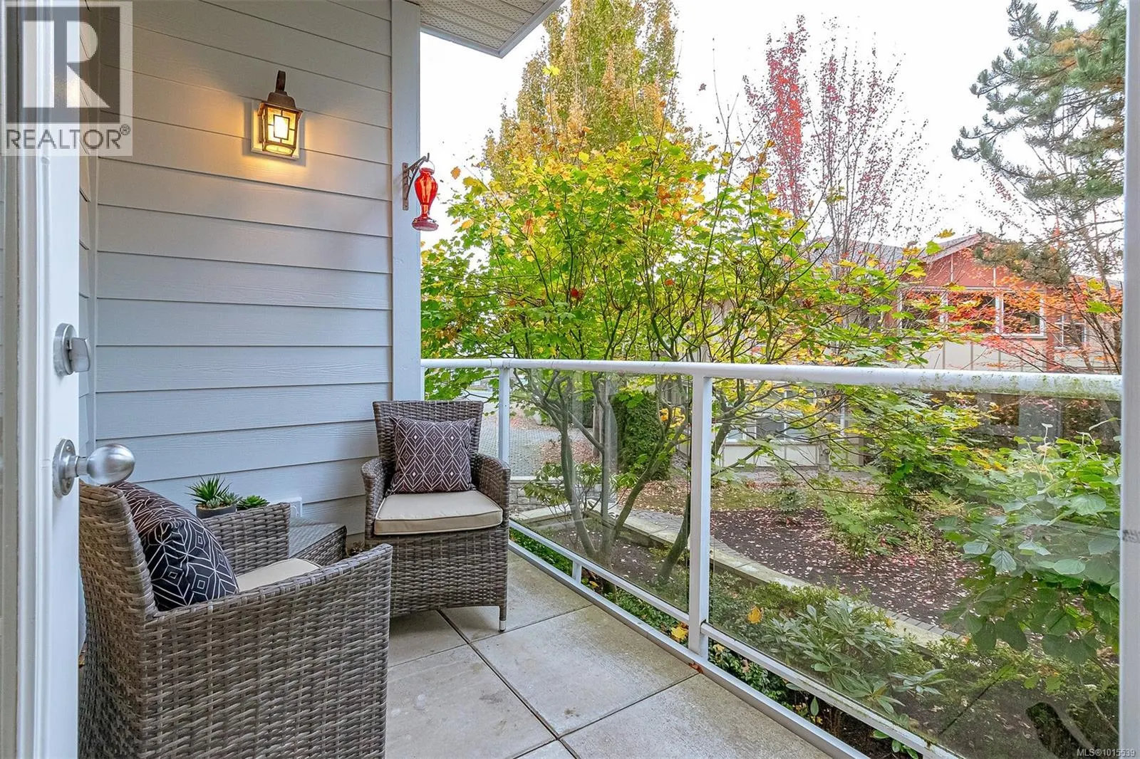 107 3915 Carey Rd
