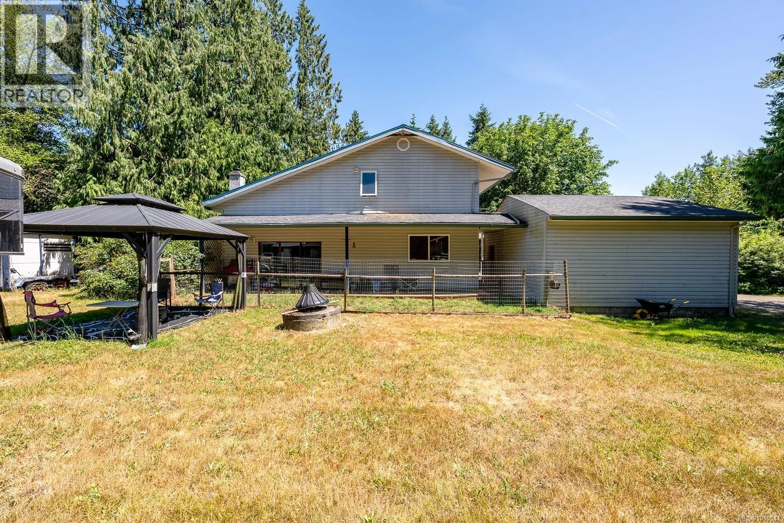 2468 Endall Rd