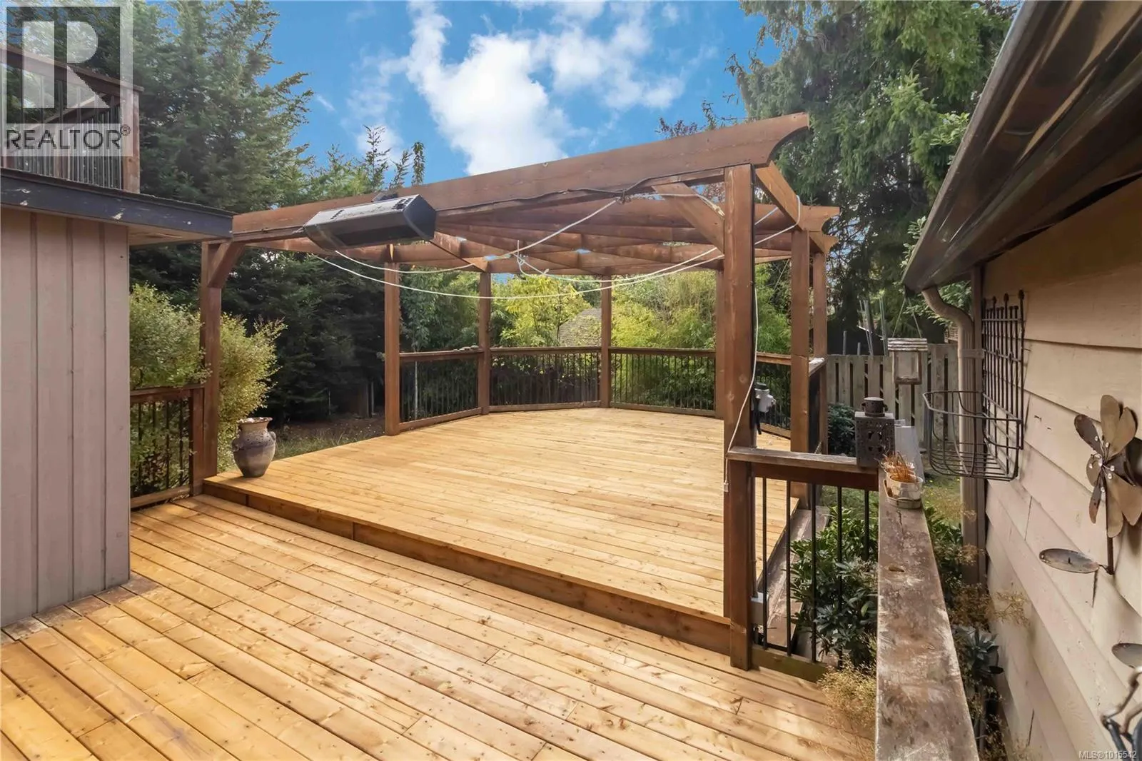 1619 Barksdale Dr