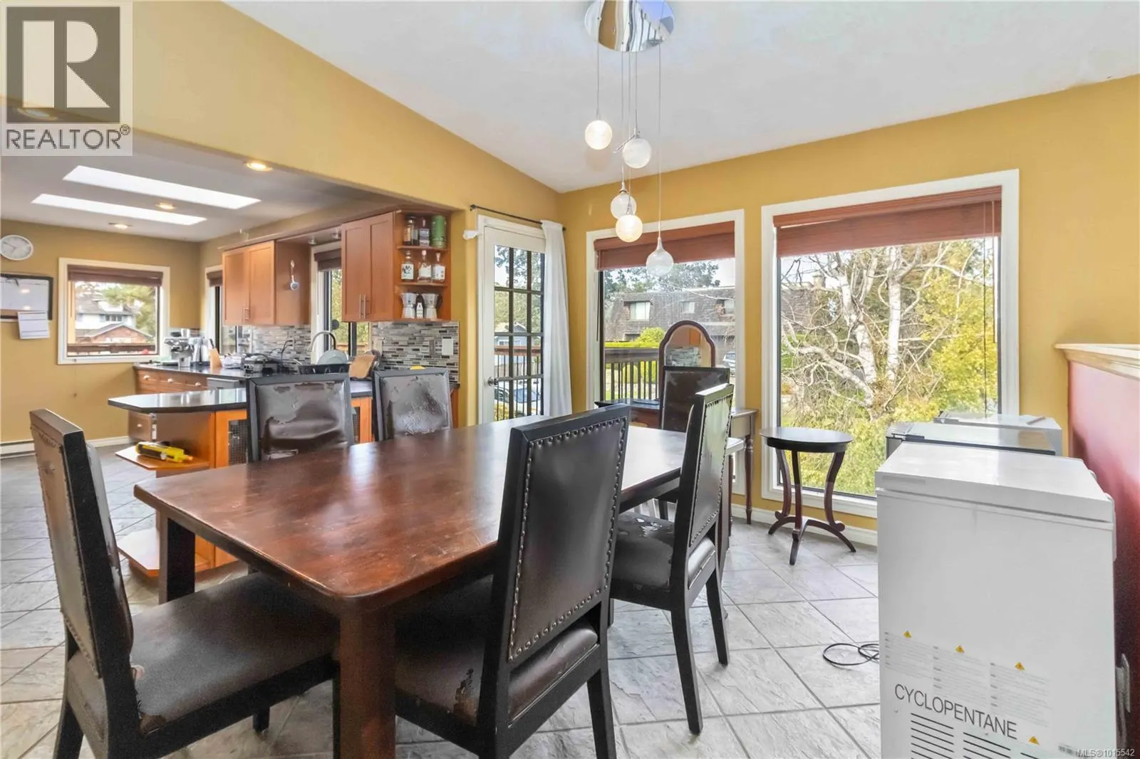1619 Barksdale Dr