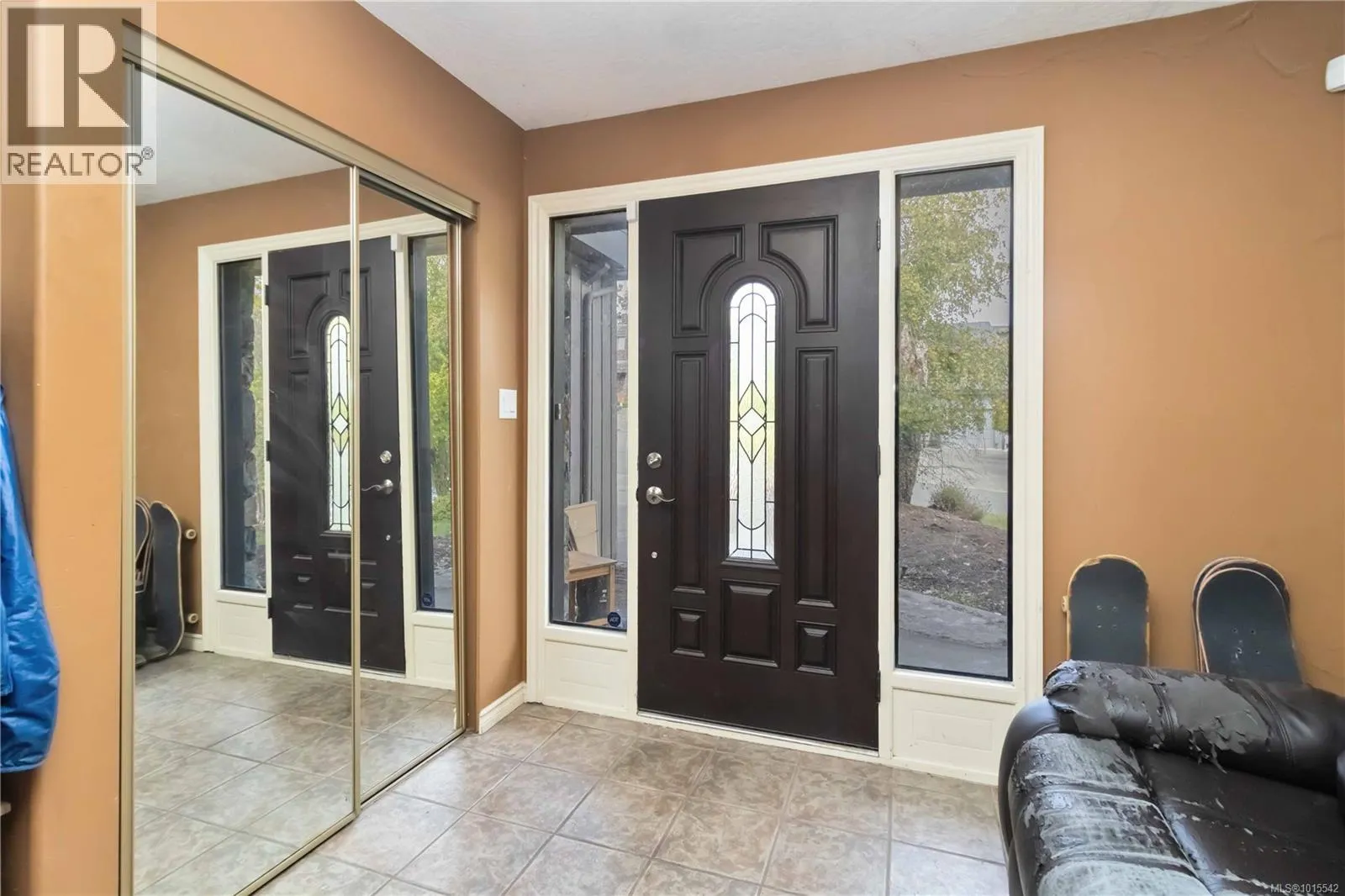 1619 Barksdale Dr
