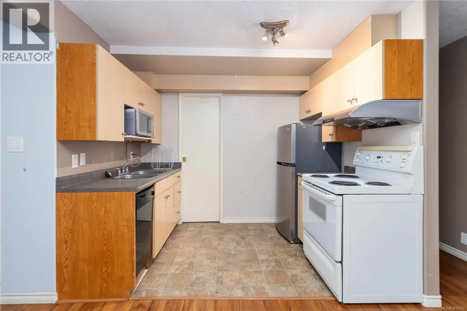 1619 Barksdale Dr
