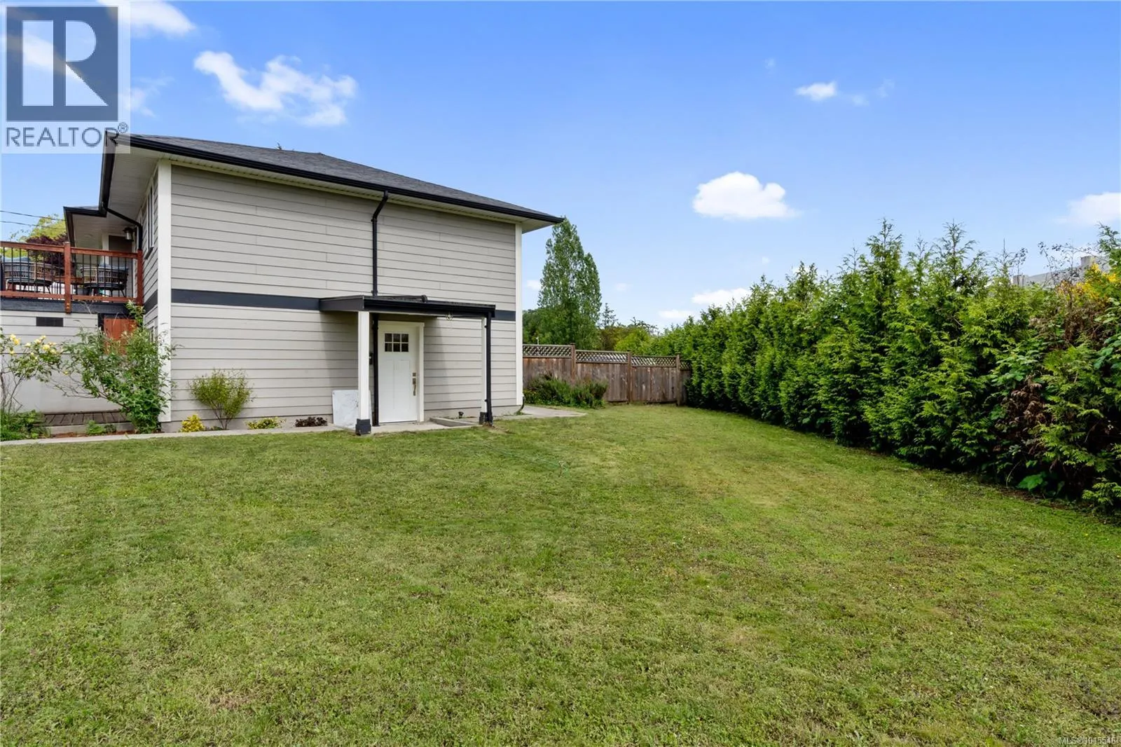 3235 Admirals Rd
