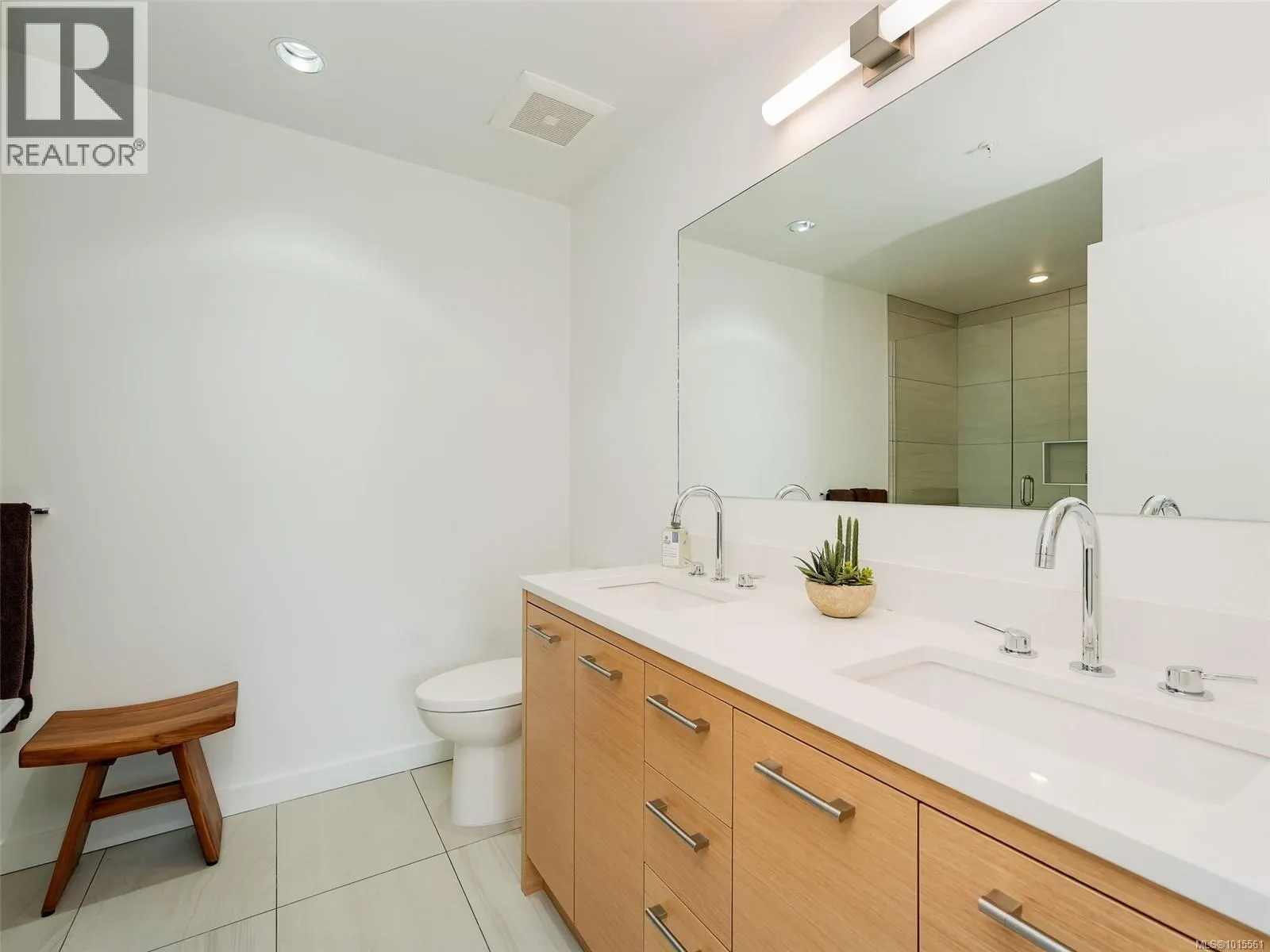 603 4009 Rainbow Hill Lane