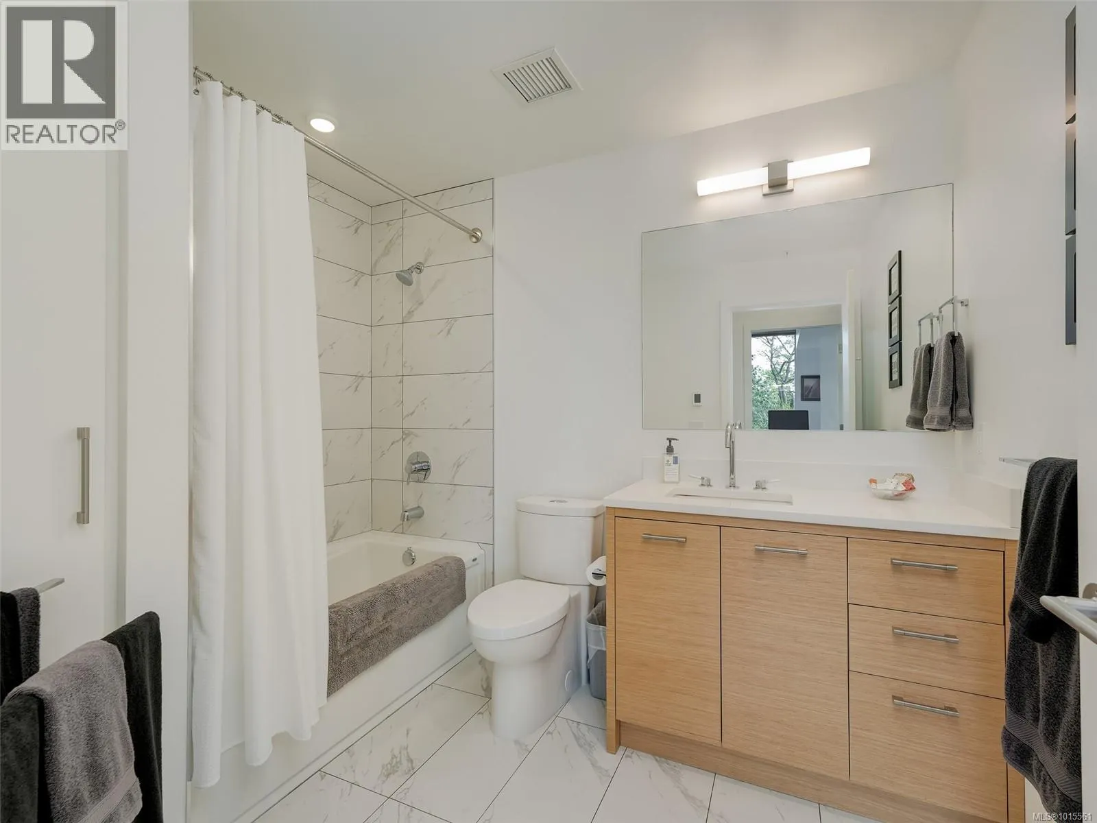 603 4009 Rainbow Hill Lane