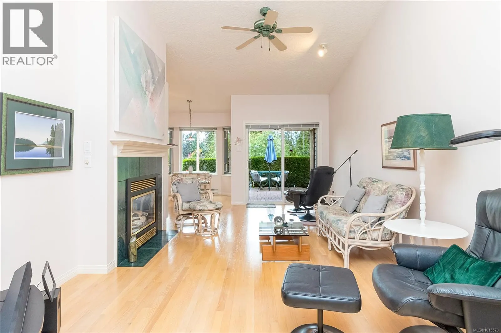 801 Country Club Dr