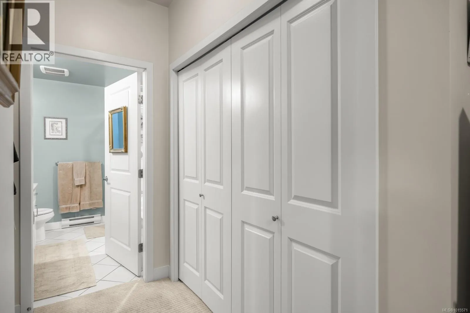 310 4394 West Saanich Rd
