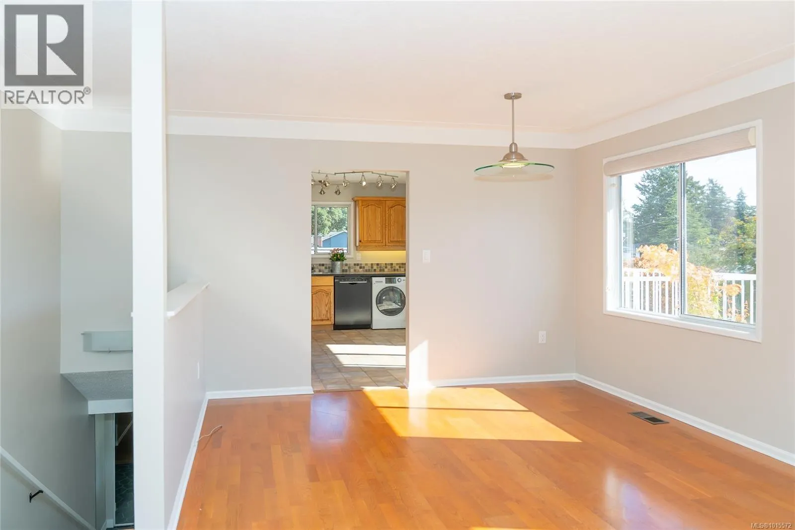 3062 Shoreview Dr