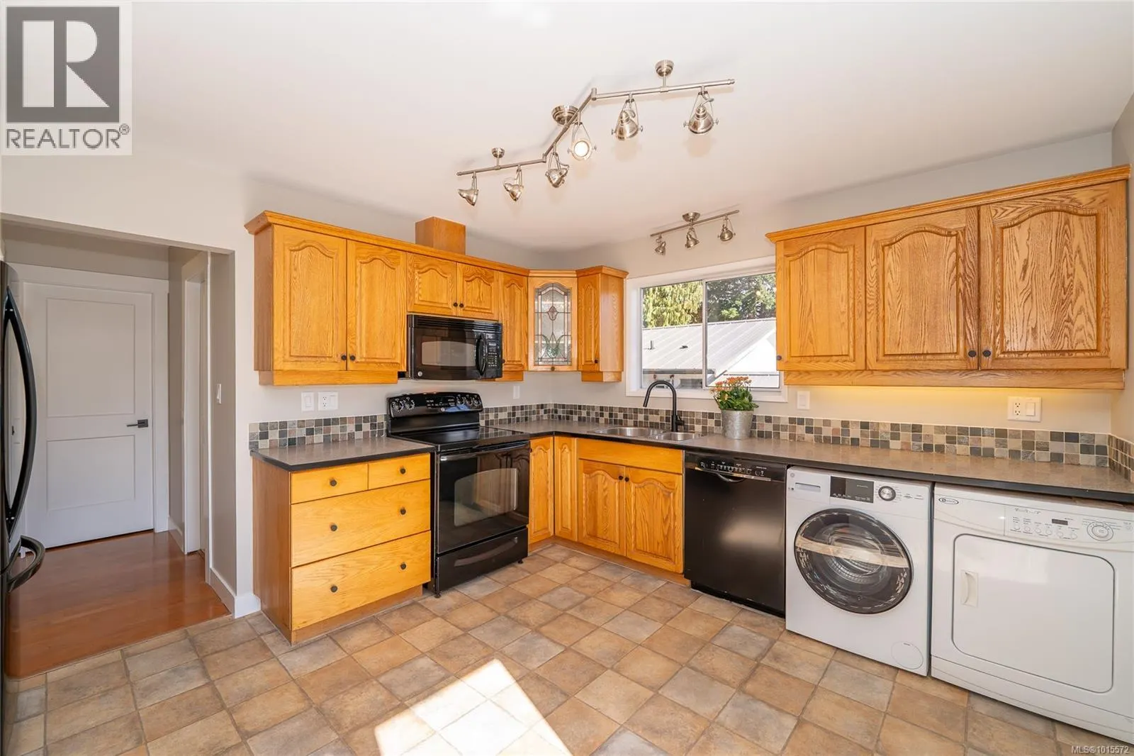 3062 Shoreview Dr