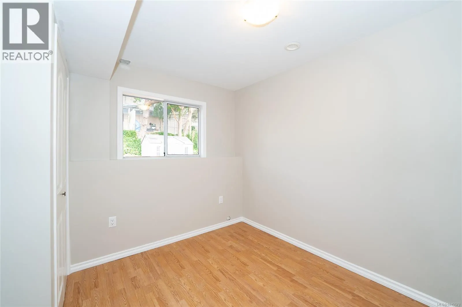 3062 Shoreview Dr